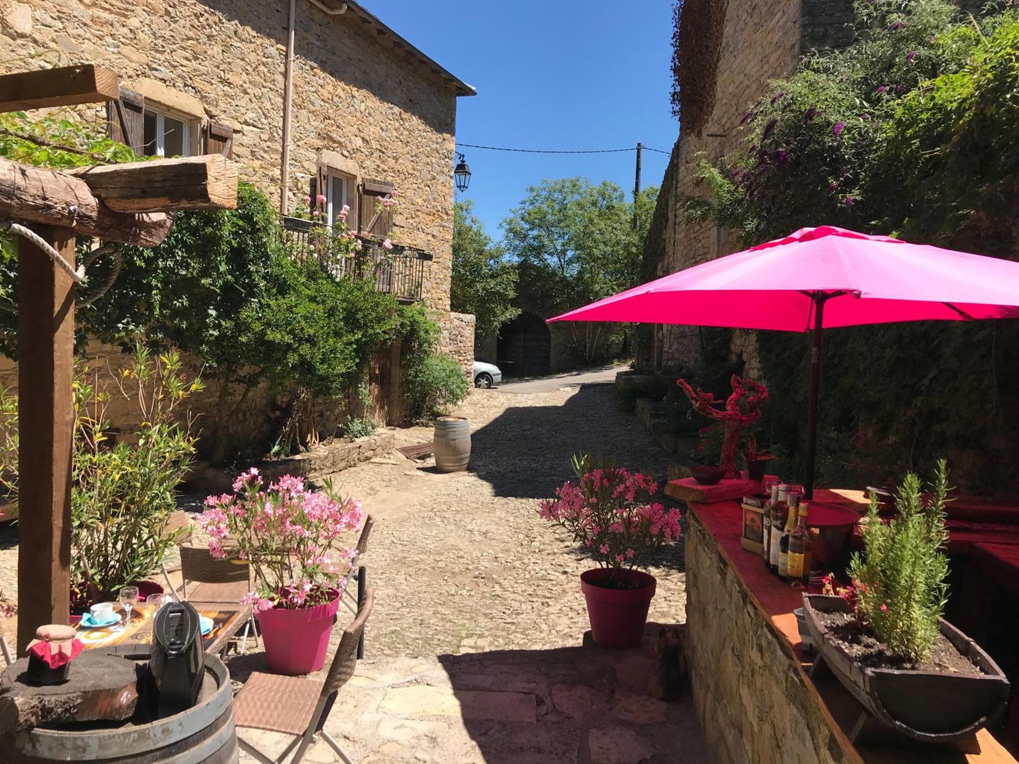 Domaine D'Alcapies Bed and Breakfast Saint-Jean-dʼAlcapiès Exteriör bild