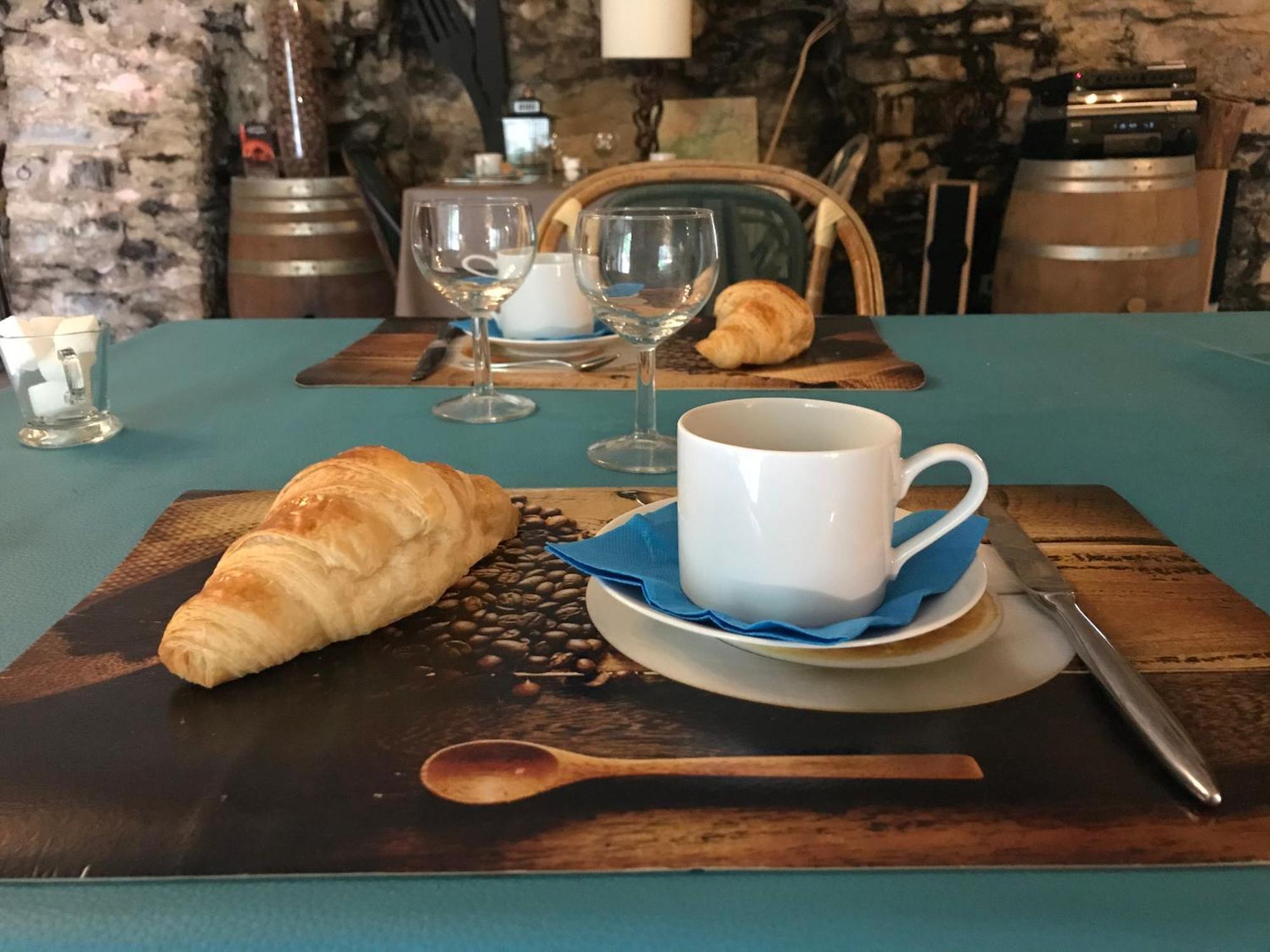 Domaine D'Alcapies Bed and Breakfast Saint-Jean-dʼAlcapiès Exteriör bild